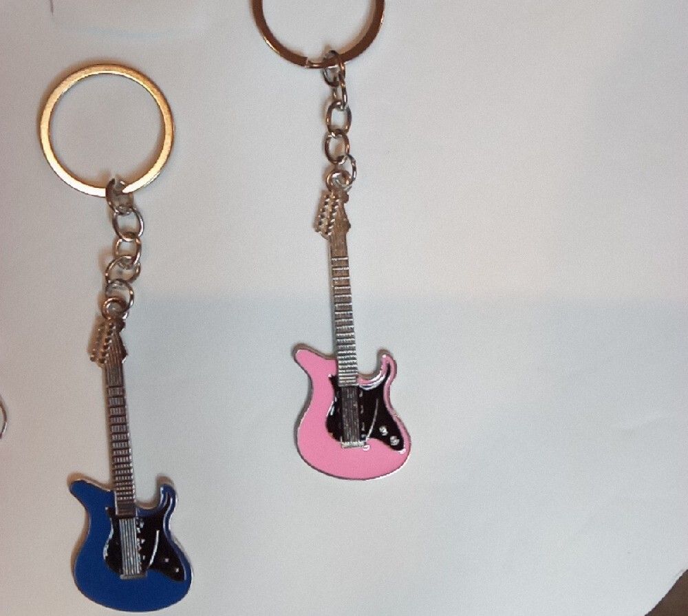 Pick (1) Guitar Keychain - Orange, Black, Red, White, Blue, Pink - Picture 8 of 9